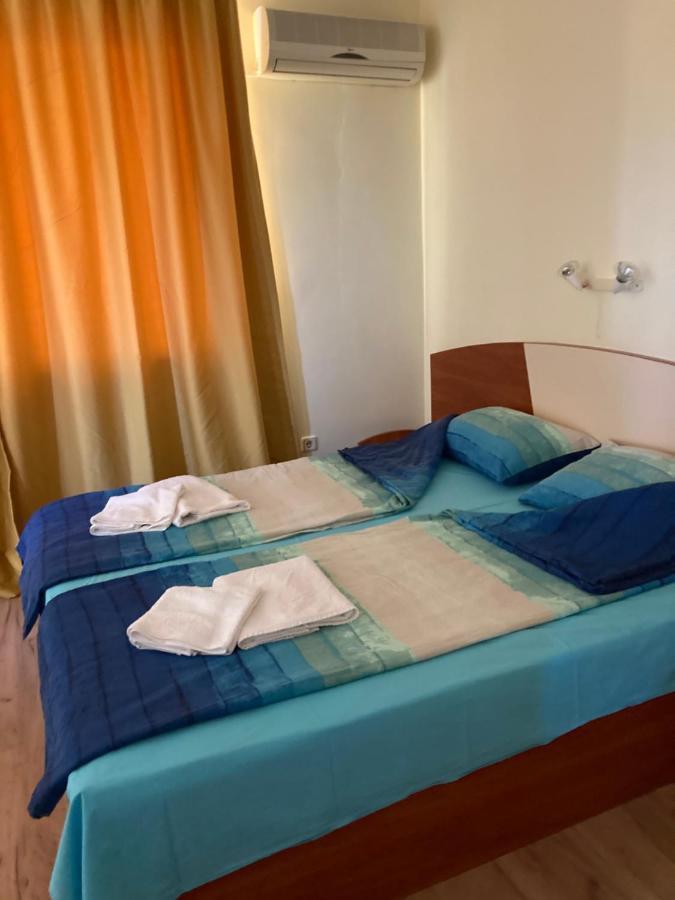 Family Hotel Neptun - Lozenets Eksteriør billede