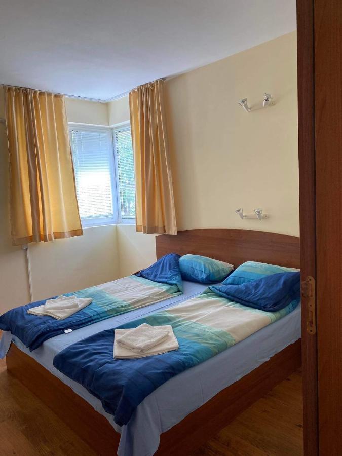 Family Hotel Neptun - Lozenets Eksteriør billede