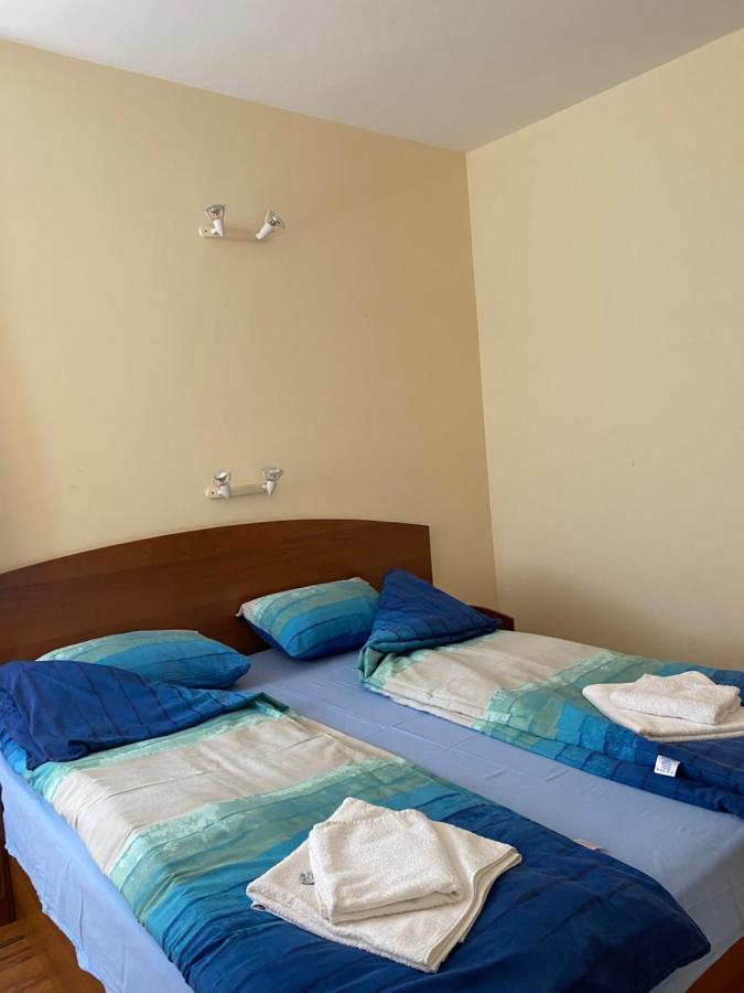 Family Hotel Neptun - Lozenets Eksteriør billede