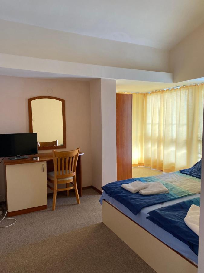 Family Hotel Neptun - Lozenets Eksteriør billede