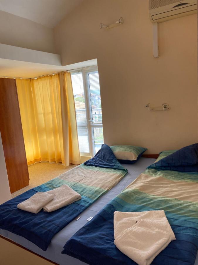 Family Hotel Neptun - Lozenets Eksteriør billede